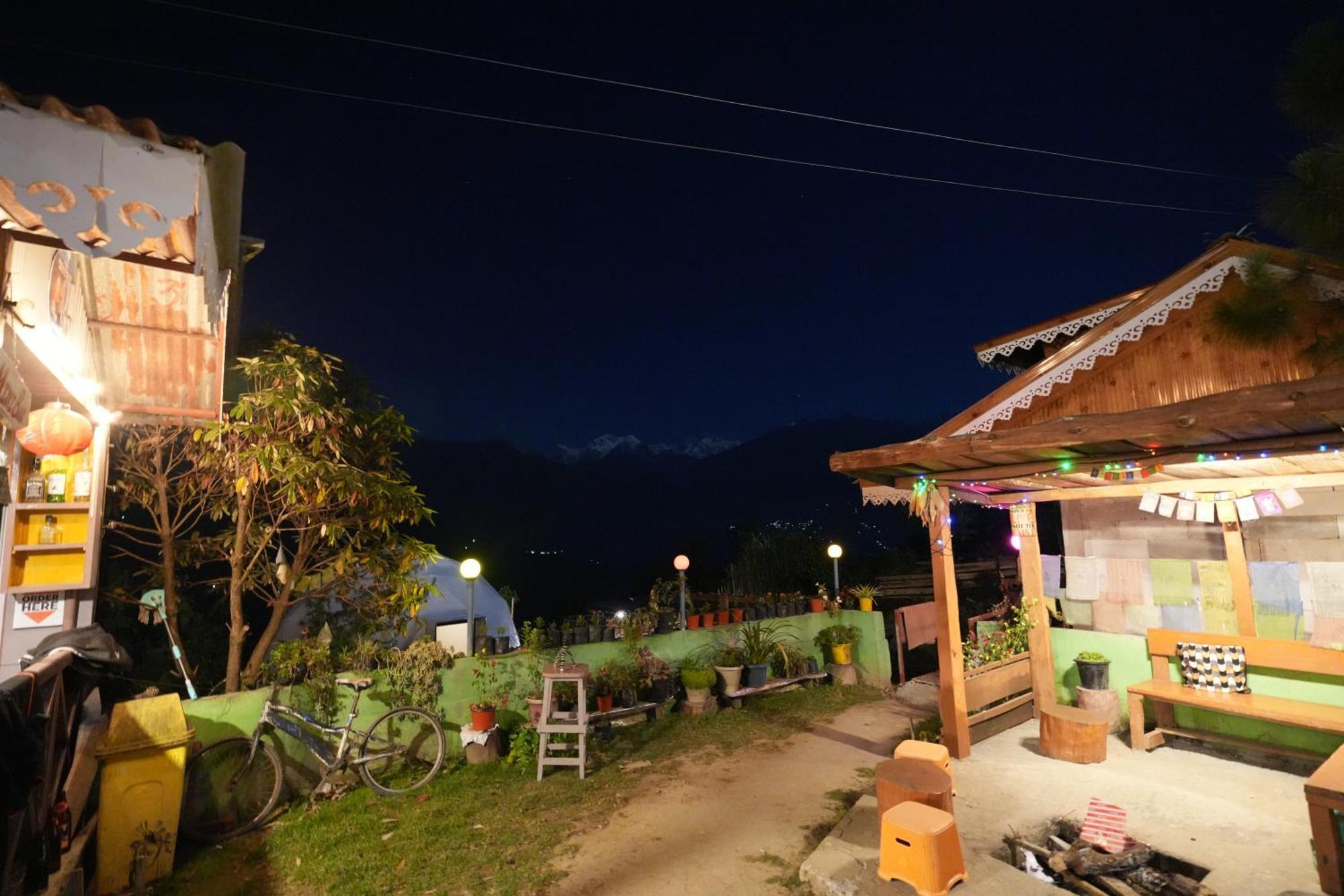 Wake In Himalayas Pansiyon Pelling Dış mekan fotoğraf